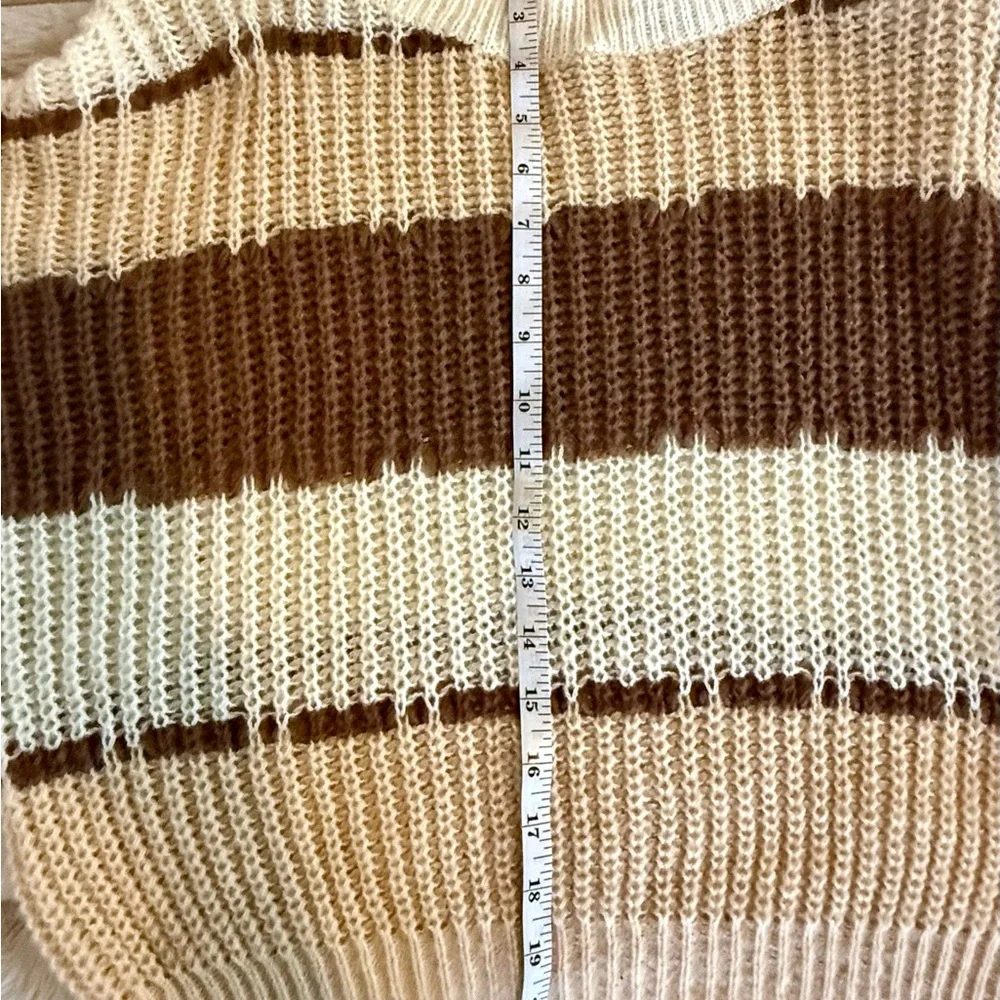 Striped Chunky Knit Sweater – Size Medium - Picture 3 of 6